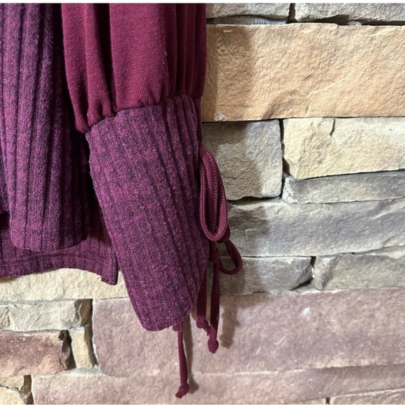 Sz XL Suzanne Betro Weekend Sweater - Picture 3 of 10